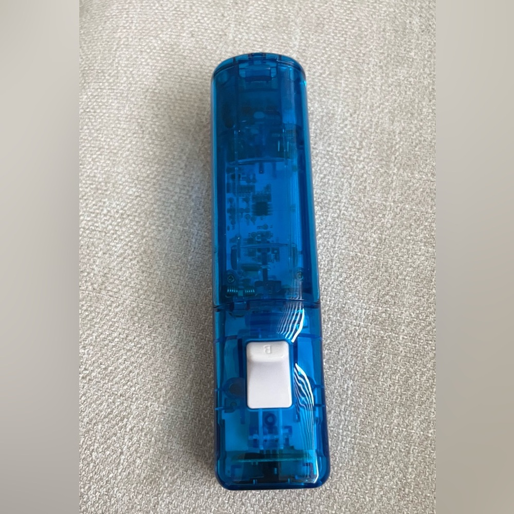 Rock & Candy Transparent Blue Controller - Picture 3 of 4